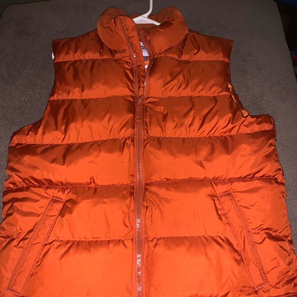 Men’s old navy puffer vest